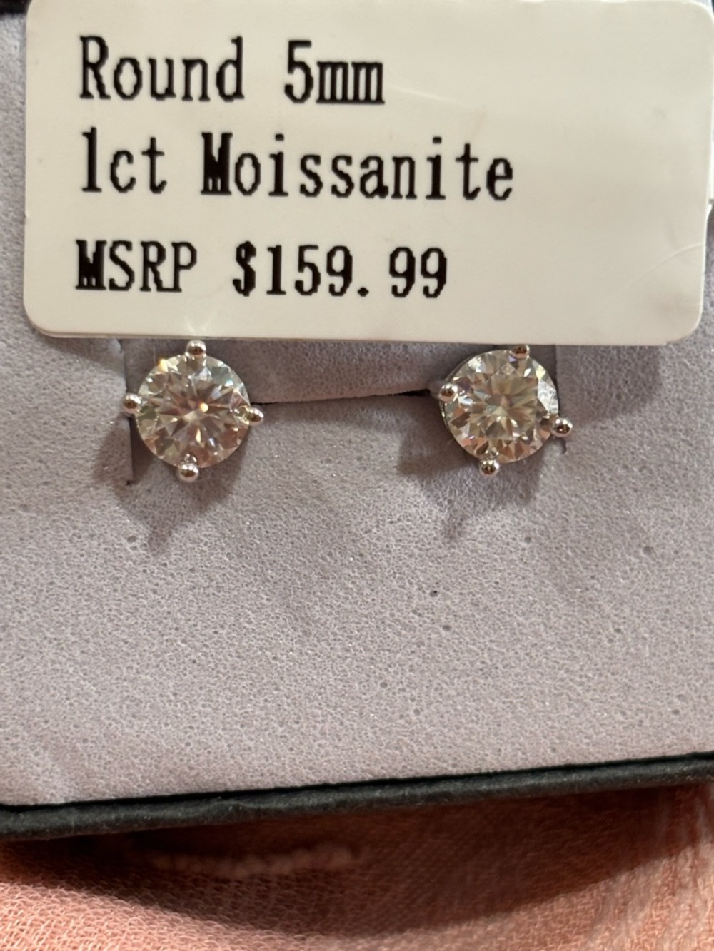 Round 5mm 1ct Moissanite Stud Earrings 925 silver